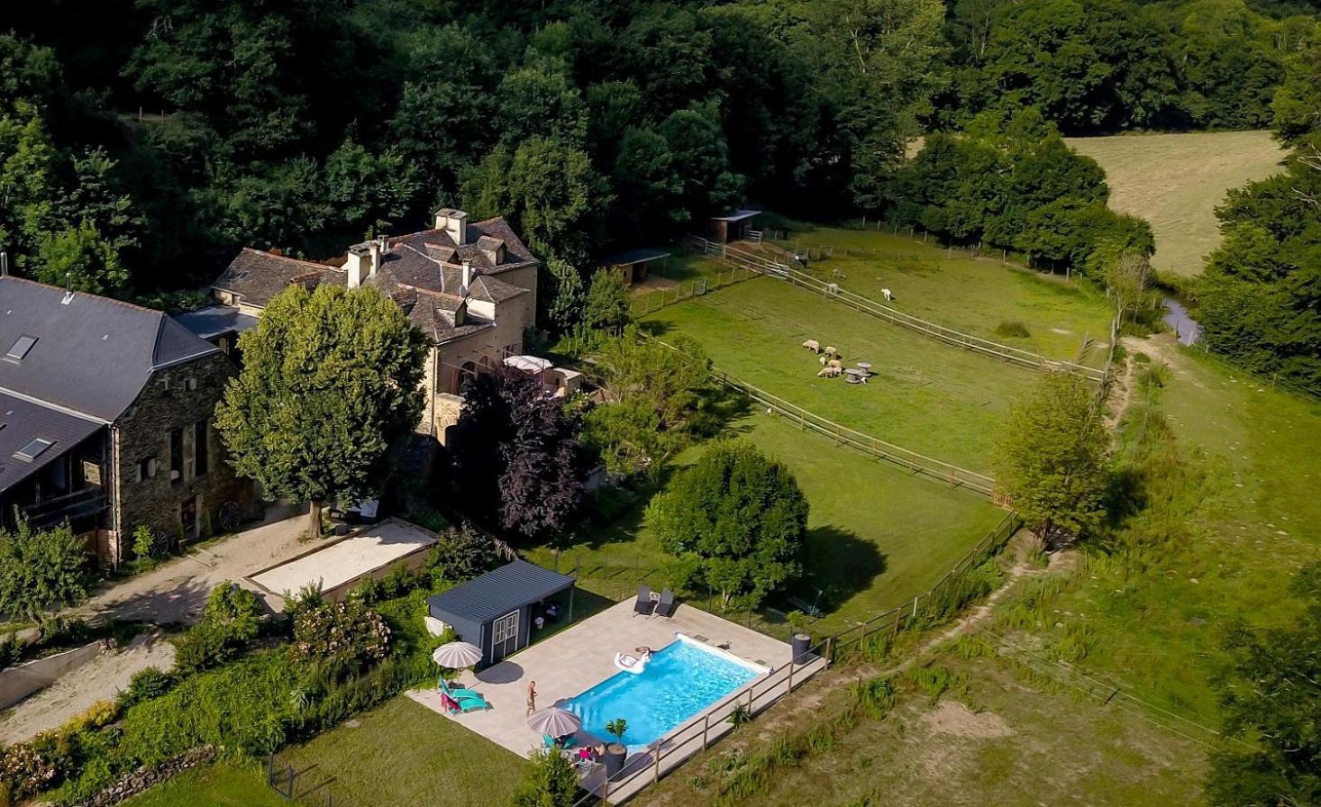 La Ferme Des Andes - Gite L'Atelier Quins Exterior foto